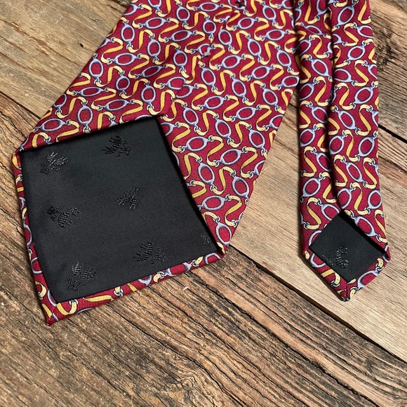 Brooks Basics Red Chain Printed Pure Silk Neck Tie - Picture 5 of 5